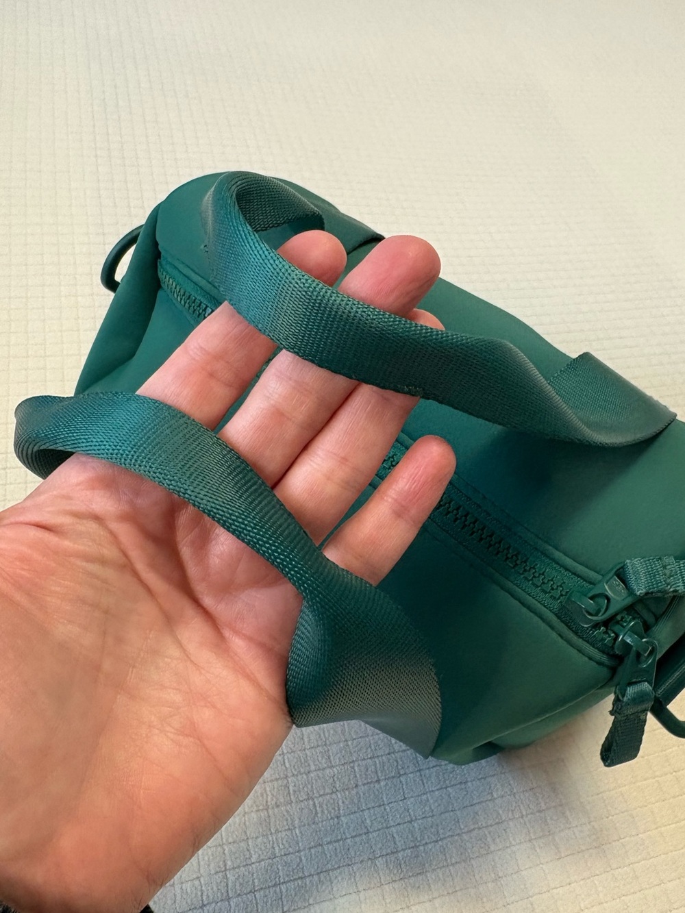 all in motion green crossbody barrel bag - Picture 4 of 13
